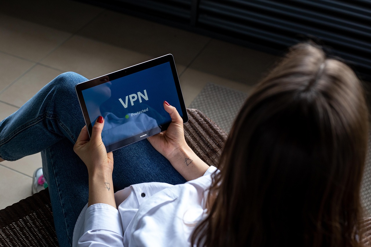 VPN, keamanan online, privasi internet